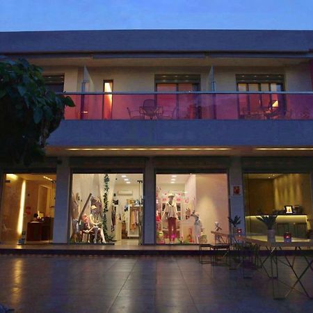 Island Aparthotel Pefkí Kültér fotó